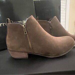 Pierre Dumas | Brown Ankle Boots